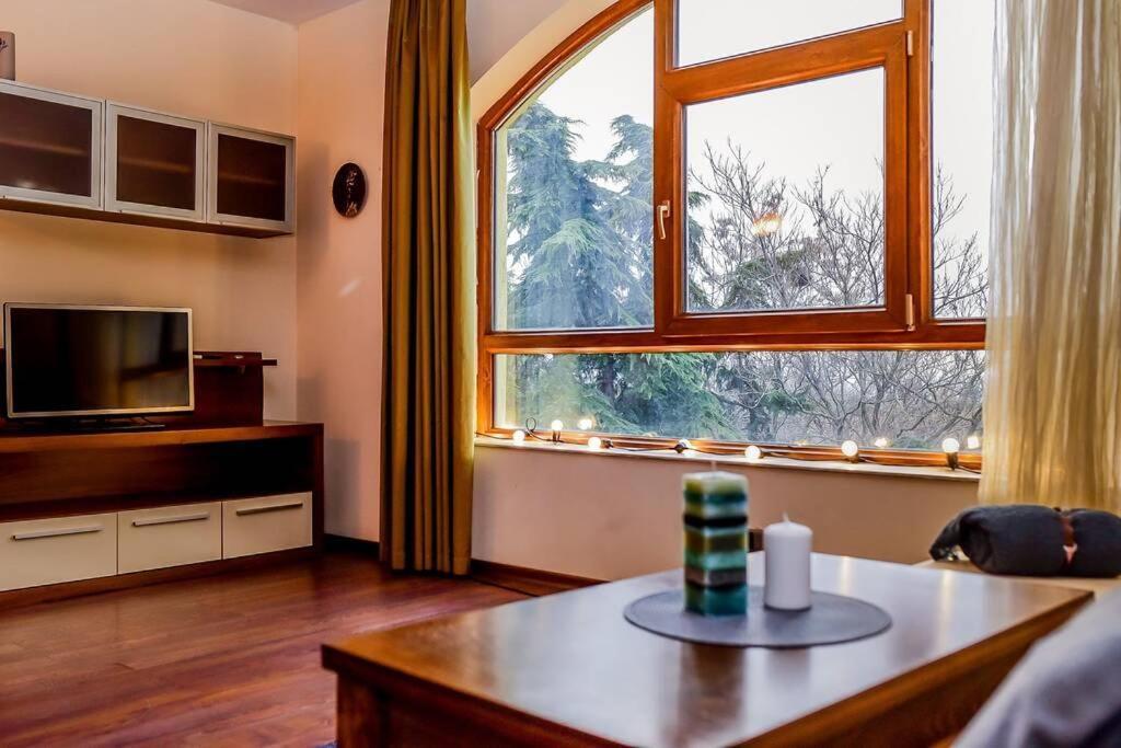 Sea View Apartment Next To Sea Garden And Beach Varna Exteriör bild